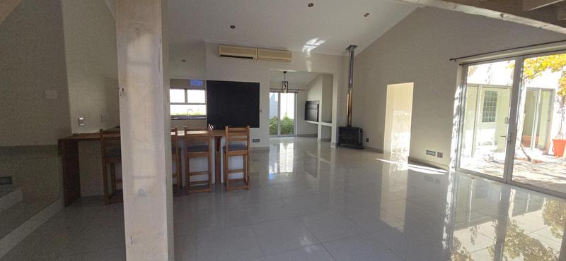 To Let 4 Bedroom Property for Rent in Steynsrust Western Cape